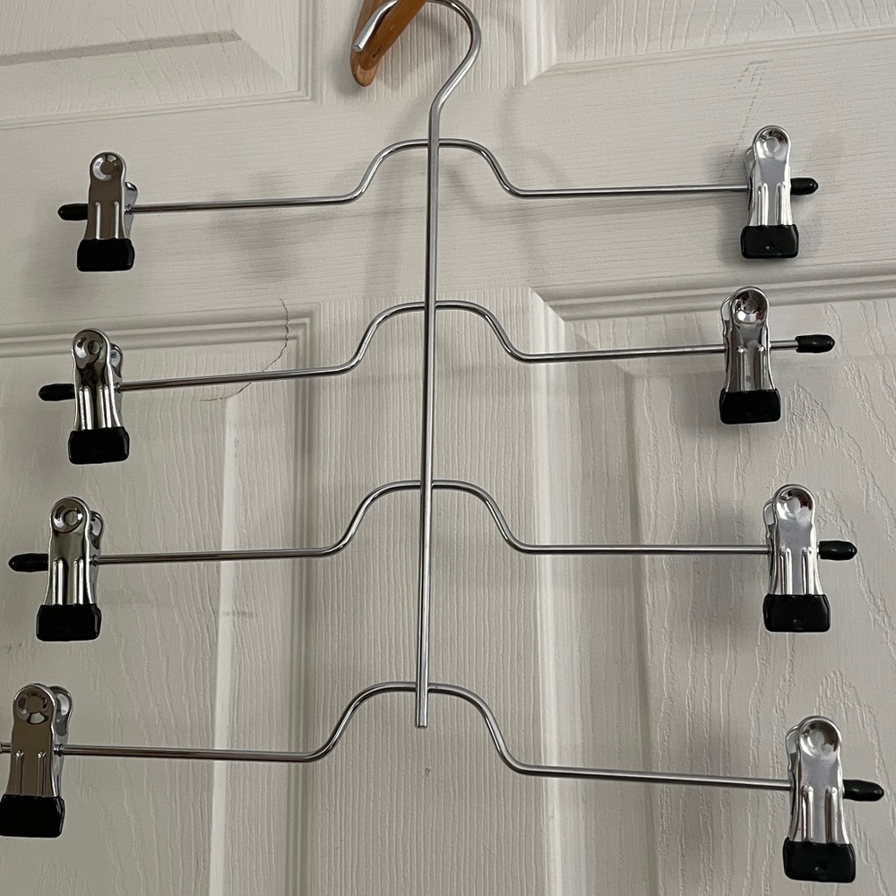 Multi-Tier Metal skirt or trouser Hanger with Clips. Like new.